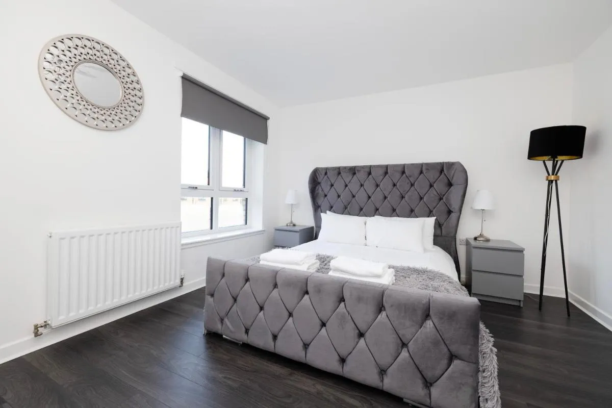 Image 3 of JOIVY Stylish House with Garden and Parking