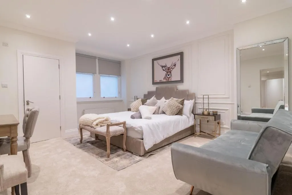 Image of Large Blythswood Residence