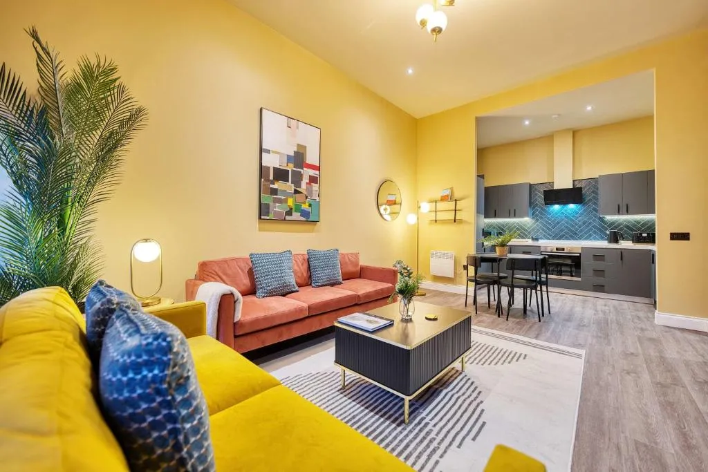 Image of Large Central Station 2 Bed Apartment A2