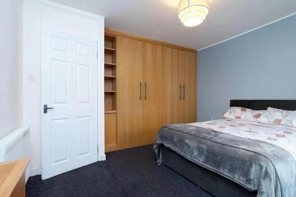 Image 1 of Light-luxury Flat