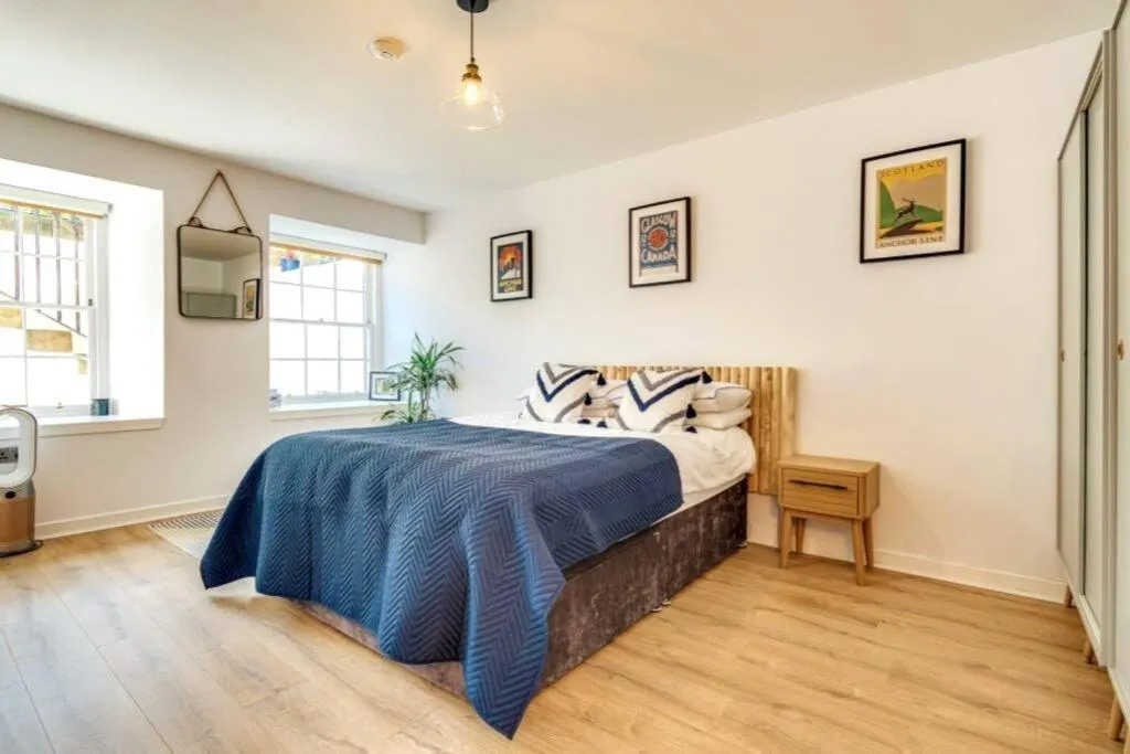 Image 3 of Lovely 2 Bedroom Garden Flat in trendy West End