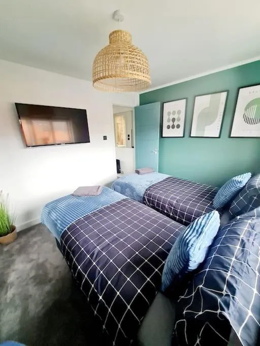 Image 4 of Lovely house with back garden – FREE Parking