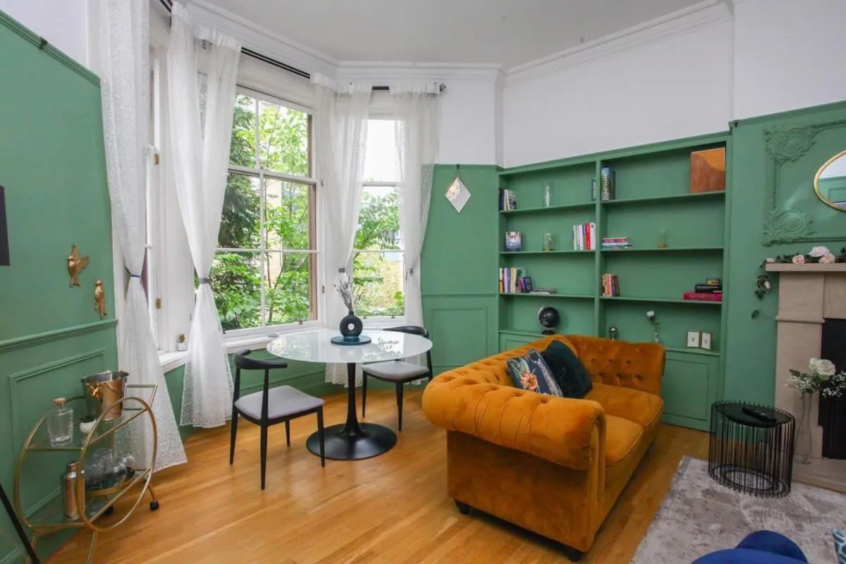 Image 1 of Lovely spacious 2 Bed Flat