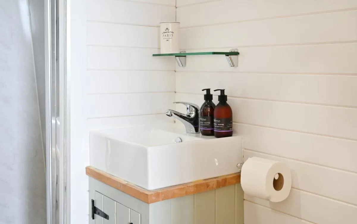 Image 6 of Luxury Glamping Pods – The Heft & The Hirsel