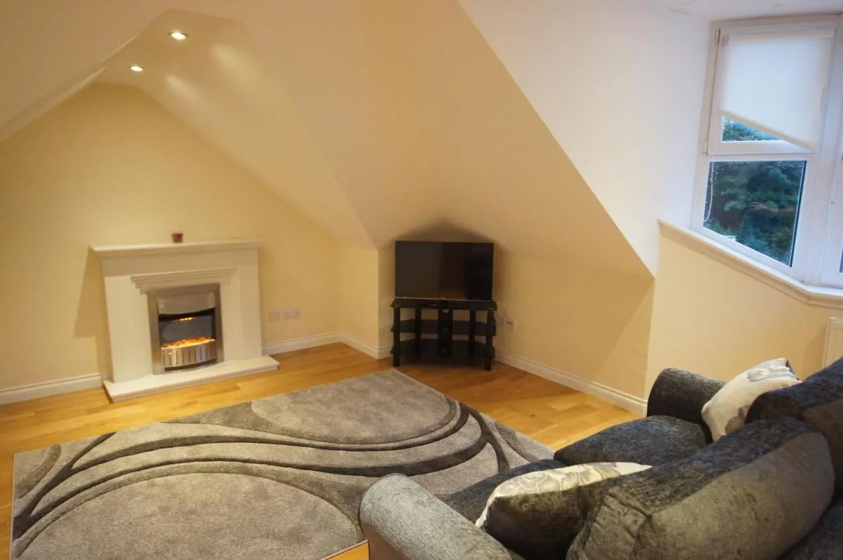 Image 1 of Modern, Cosy Apartment In Bearsden with Private Parking