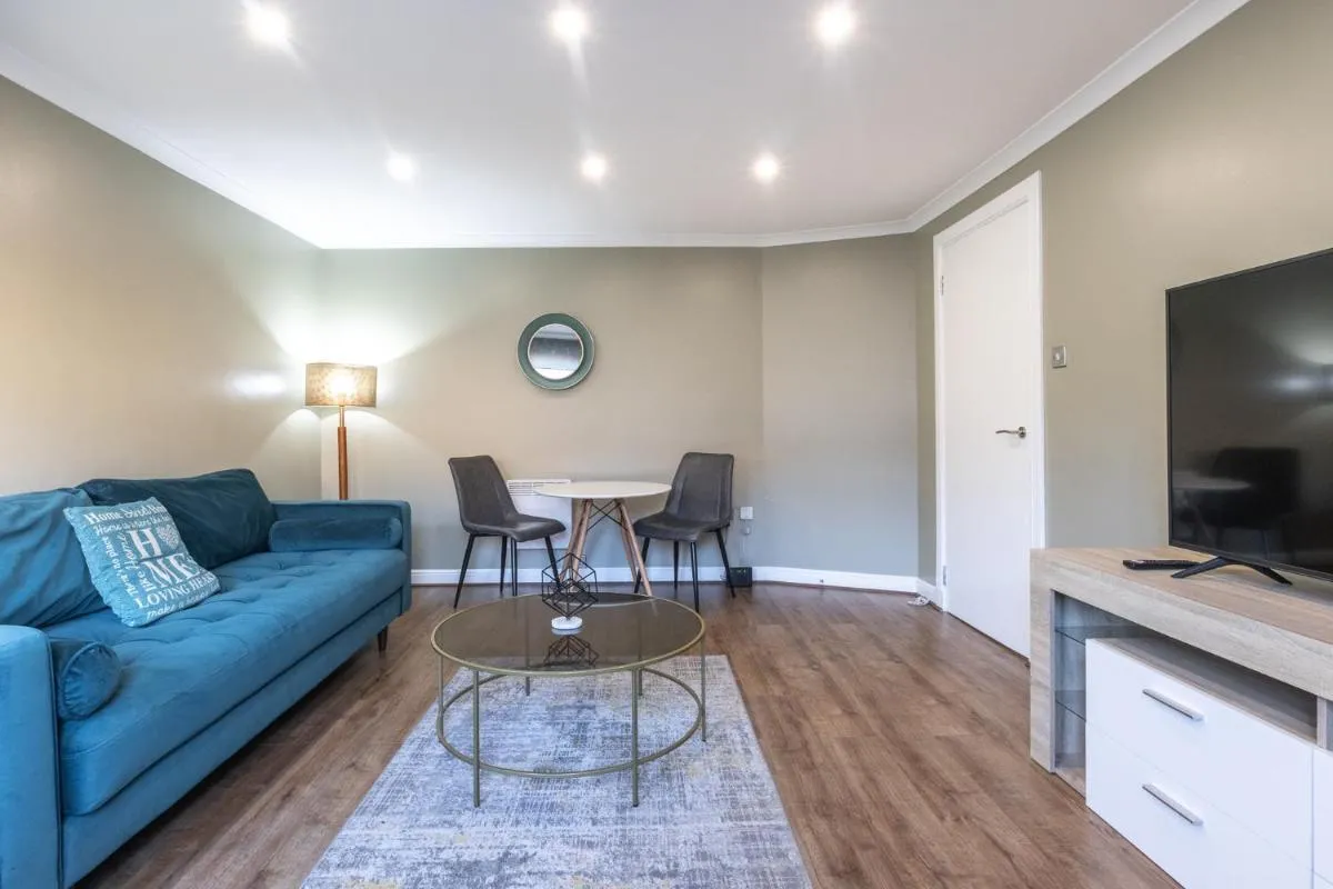 Image 1 of ** Modern Merchant City 1 BED Apartment with Free Parking **