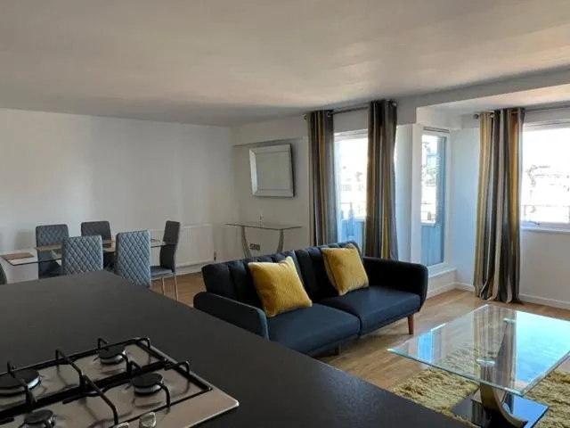 Image of Modern & Spacious 2 bed Merchant City Apart-High St