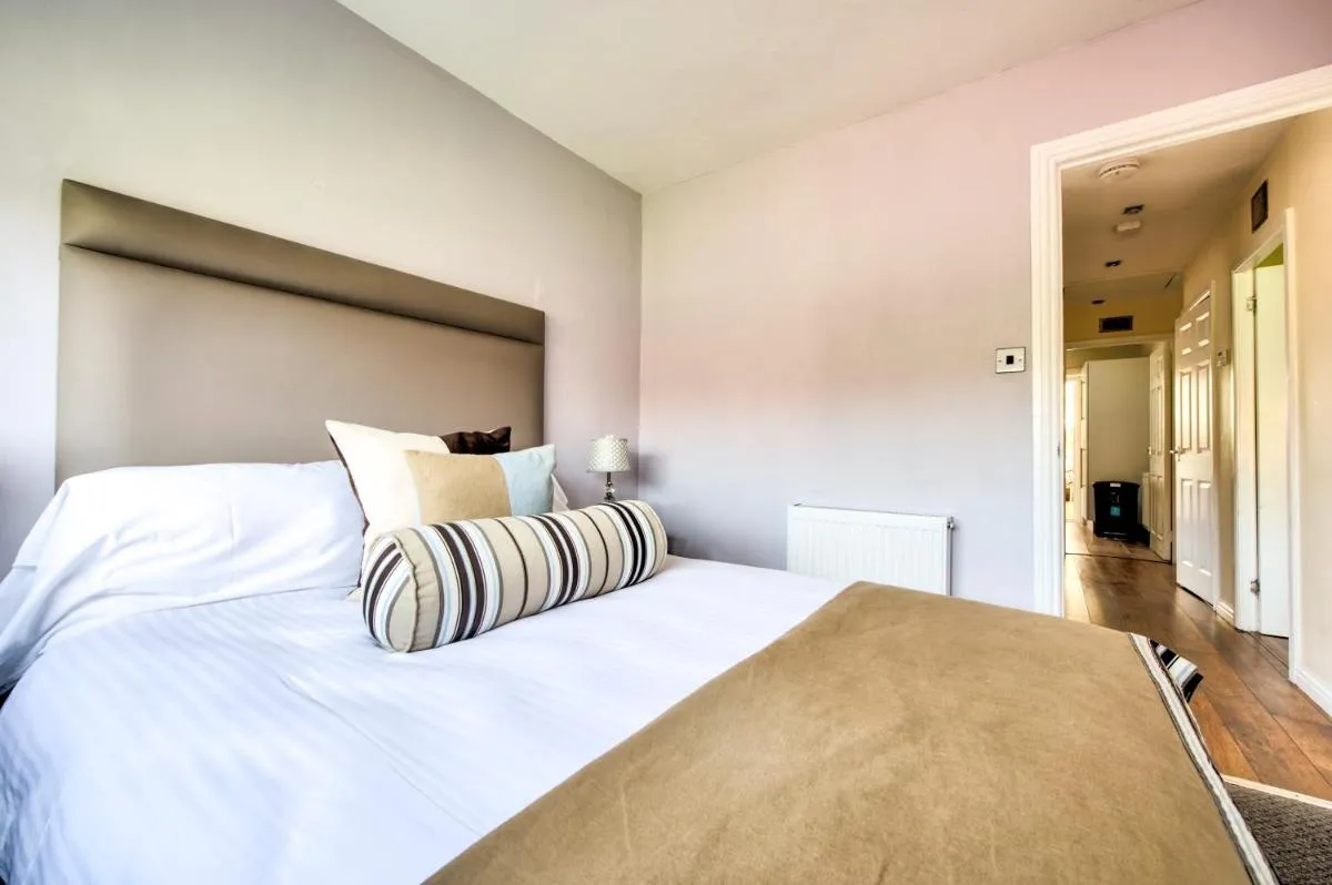 Image 4 of No.17 Serviced Apartment