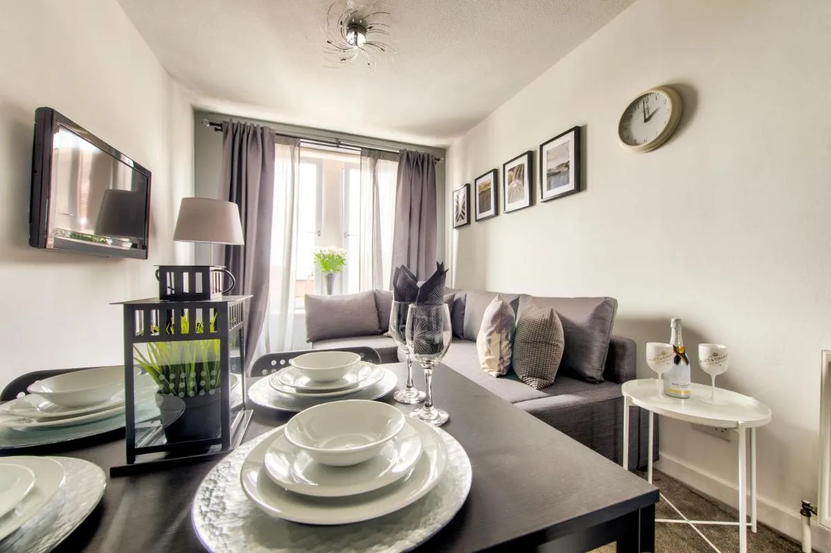 Image 2 of No.5 Serviced Apartment