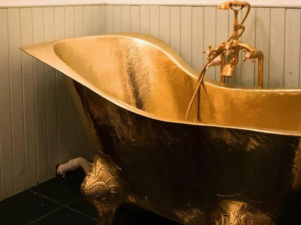 Image 3 of Pass the Keys Artistic and Stylish 2 Bedroom Flat in City Centre