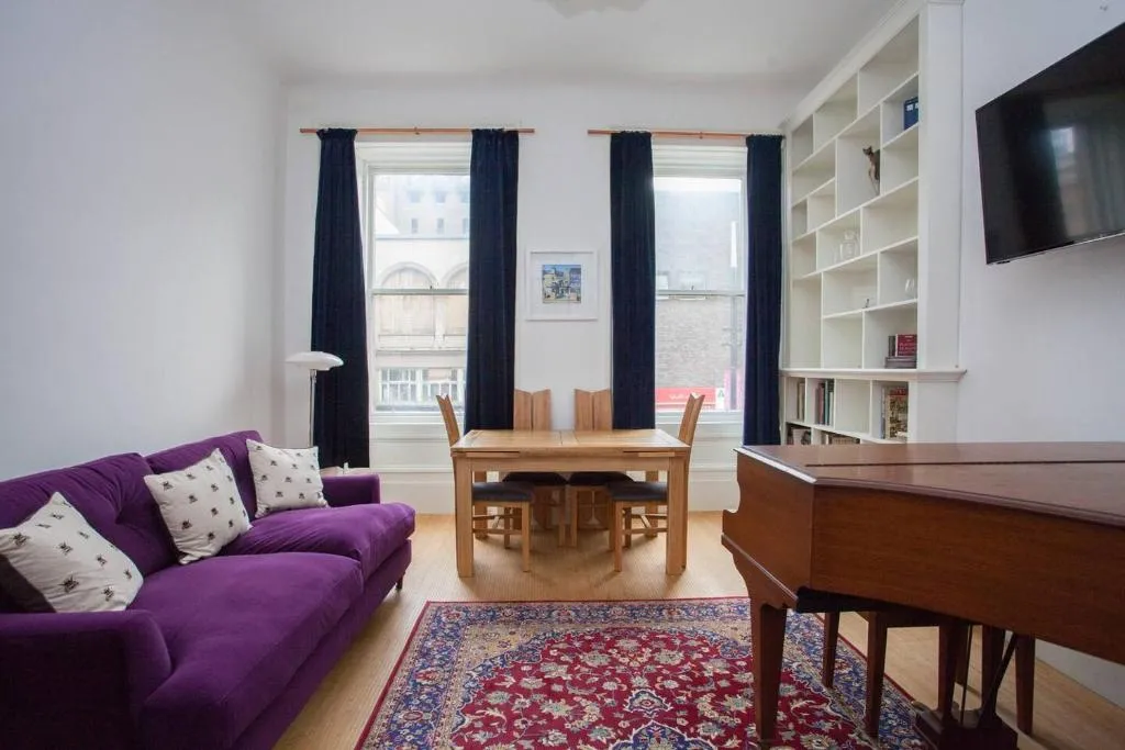 Image of Pass the Keys Artistic and Stylish 2 Bedroom Flat in City Centre