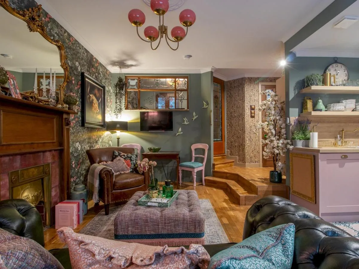 Image 2 of Pass the Keys Magical Mews Hideaway: Quirky Cottage Experience