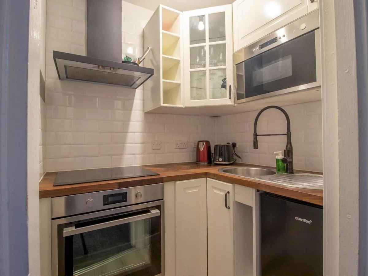 Image 4 of Pass the Keys Wonderful West End