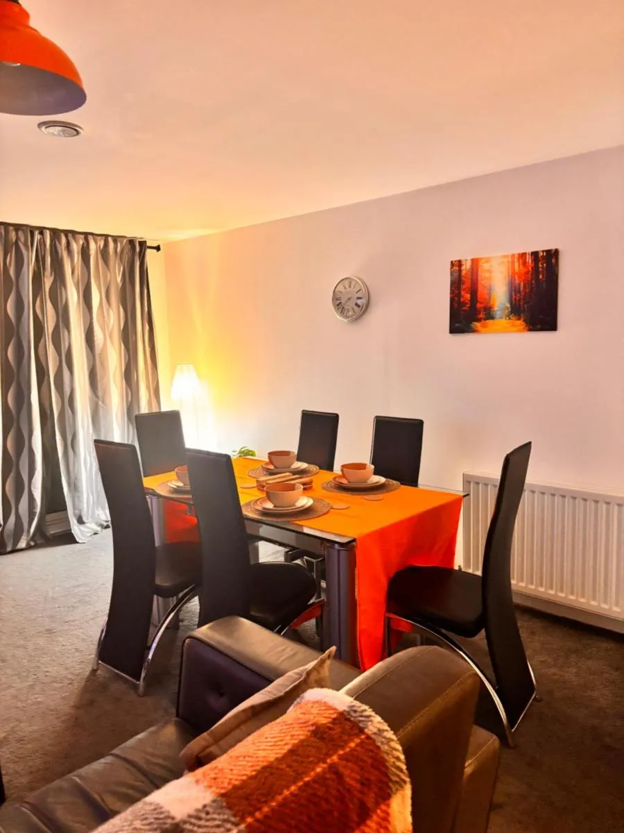 Image 1 of Radiant Homes Central Glasgow 2 Bedrooms 2 Bathrooms Free Parking