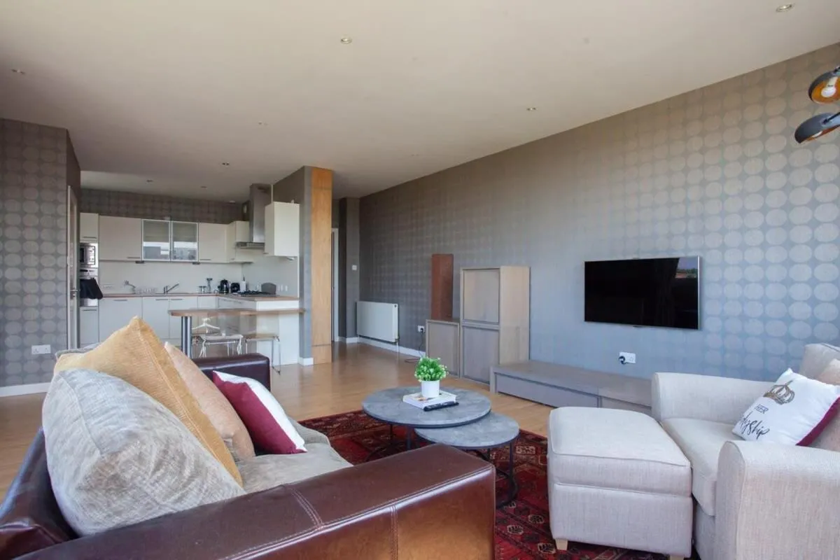 Image 3 of Riverside Flat with Stunning Views