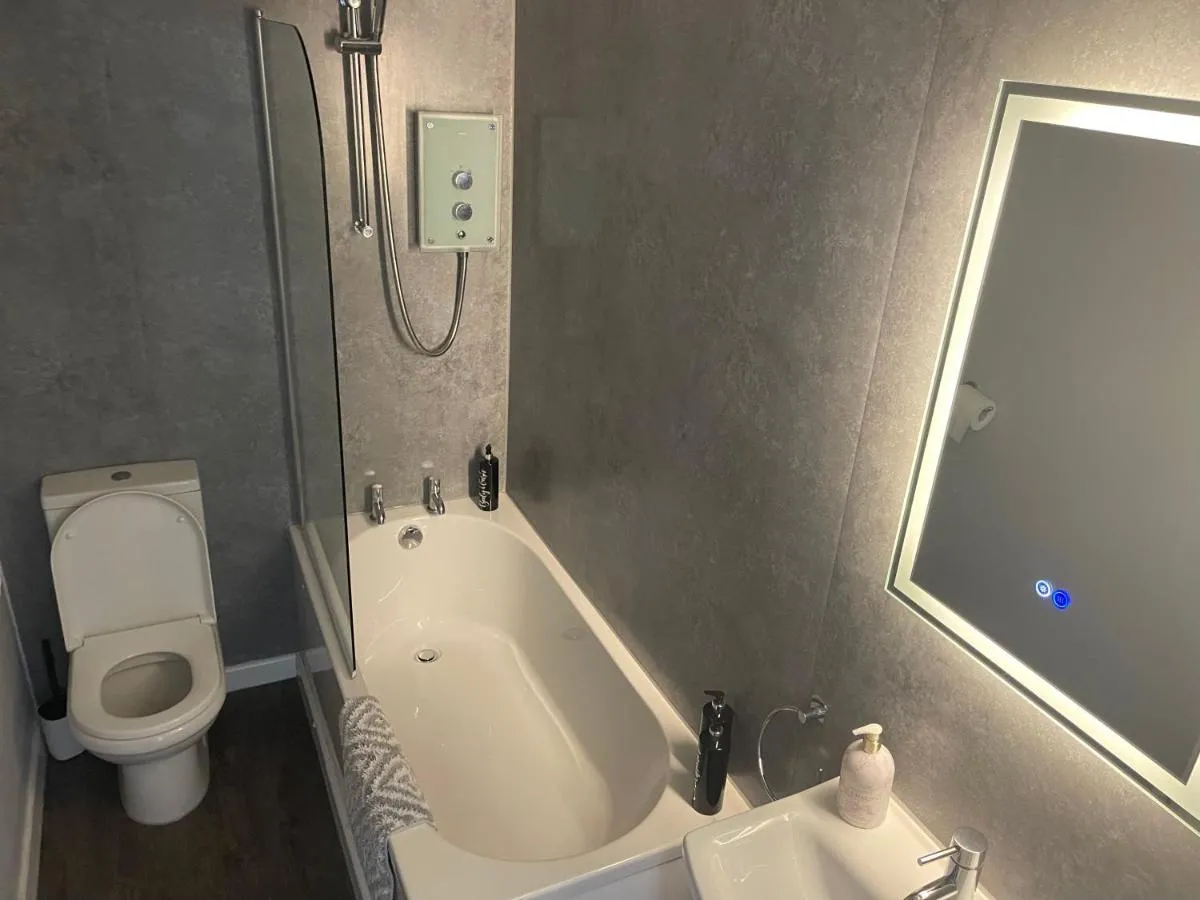 Image 4 of River view Apartment