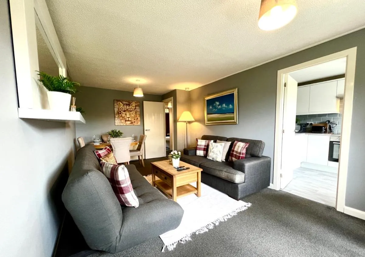 Image 4 of Spacious 2 Bed-Flat in Glasgow City – Free Parking