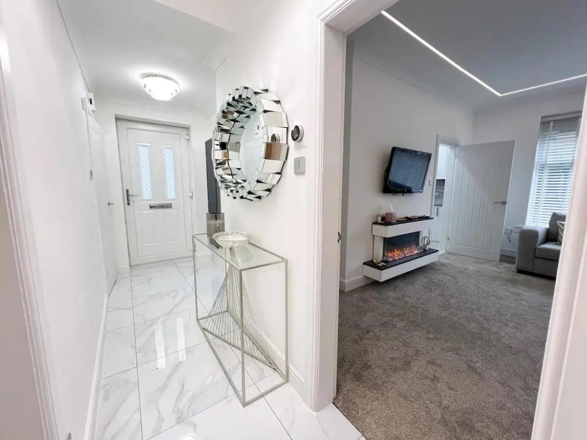 Image 4 of Spectacular Modern Glasgow Home Luxury King Bed