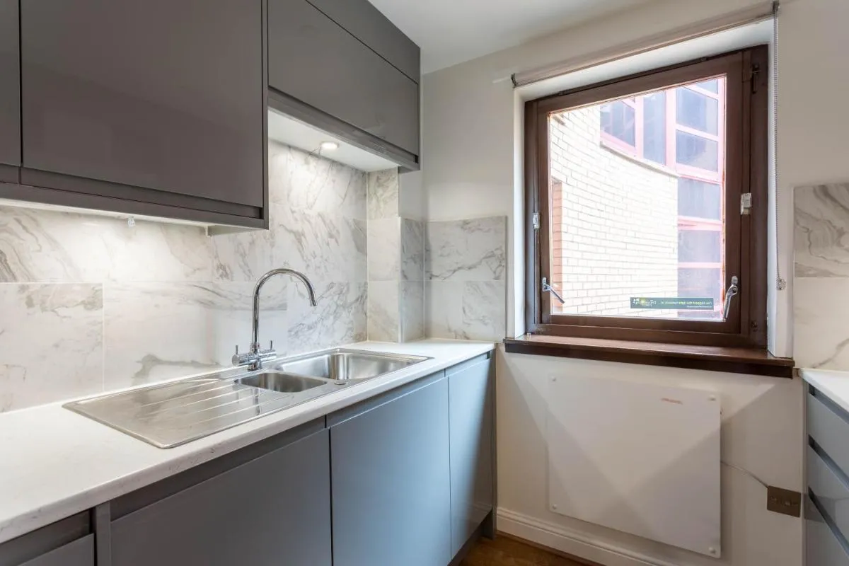 Image 6 of Stunning 1 Bed Merchant City Apartment with Parking