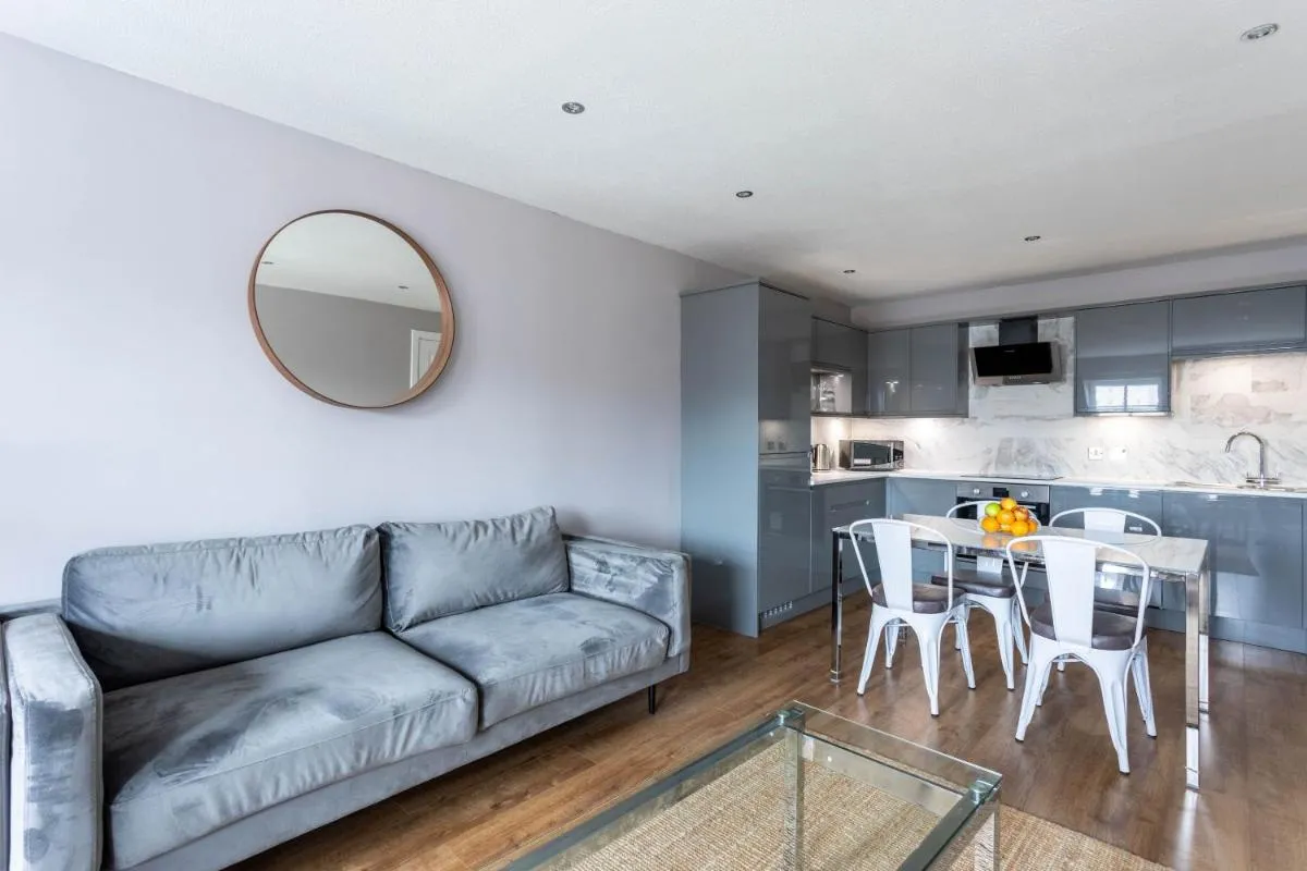 Image 5 of Stunning 2 Bed Merchant City Apartment with Residents Parking (Bell 2)