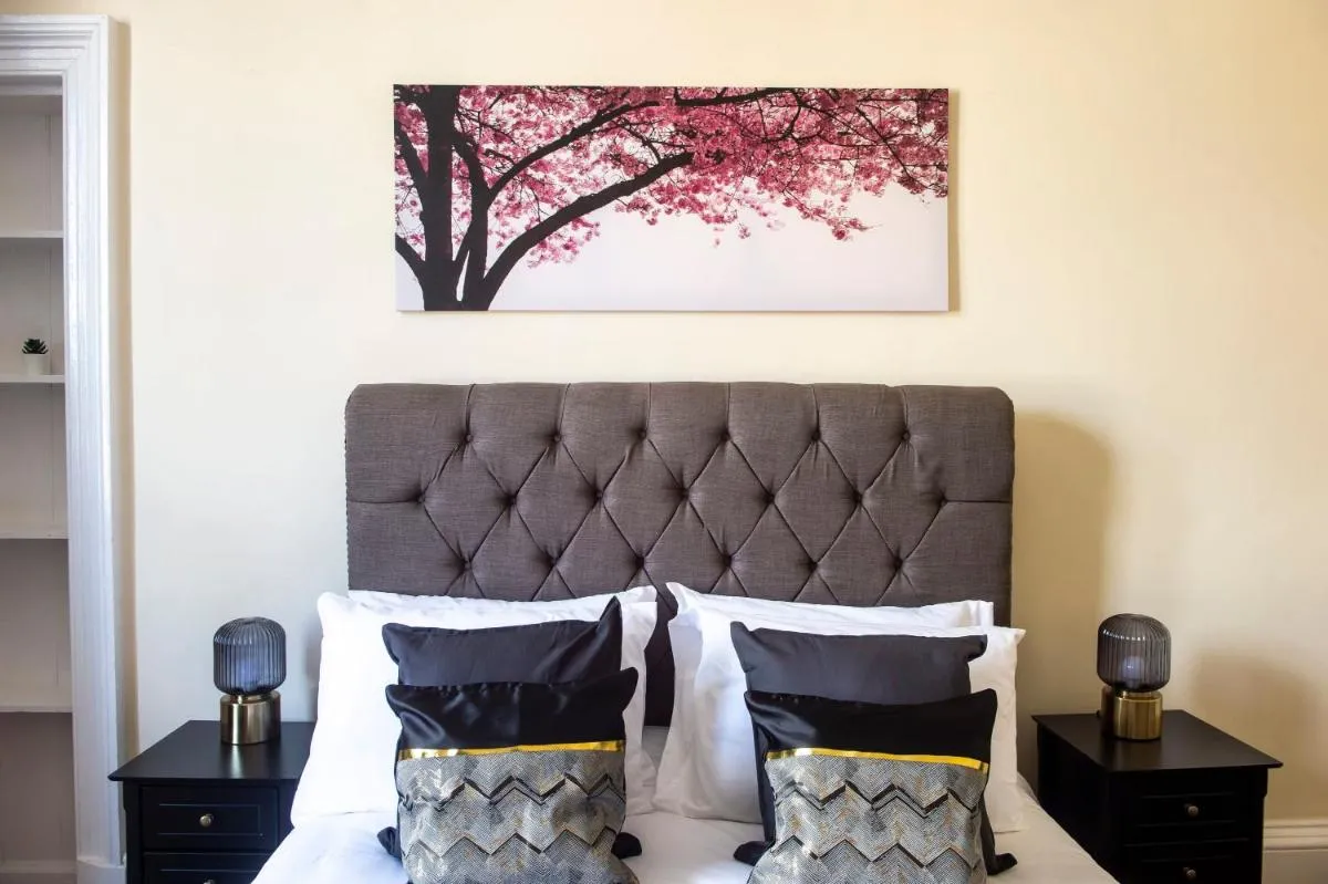 Image 3 of Stunning 5 bedroom apt, close to city centre, SEC, Hydro and motorway