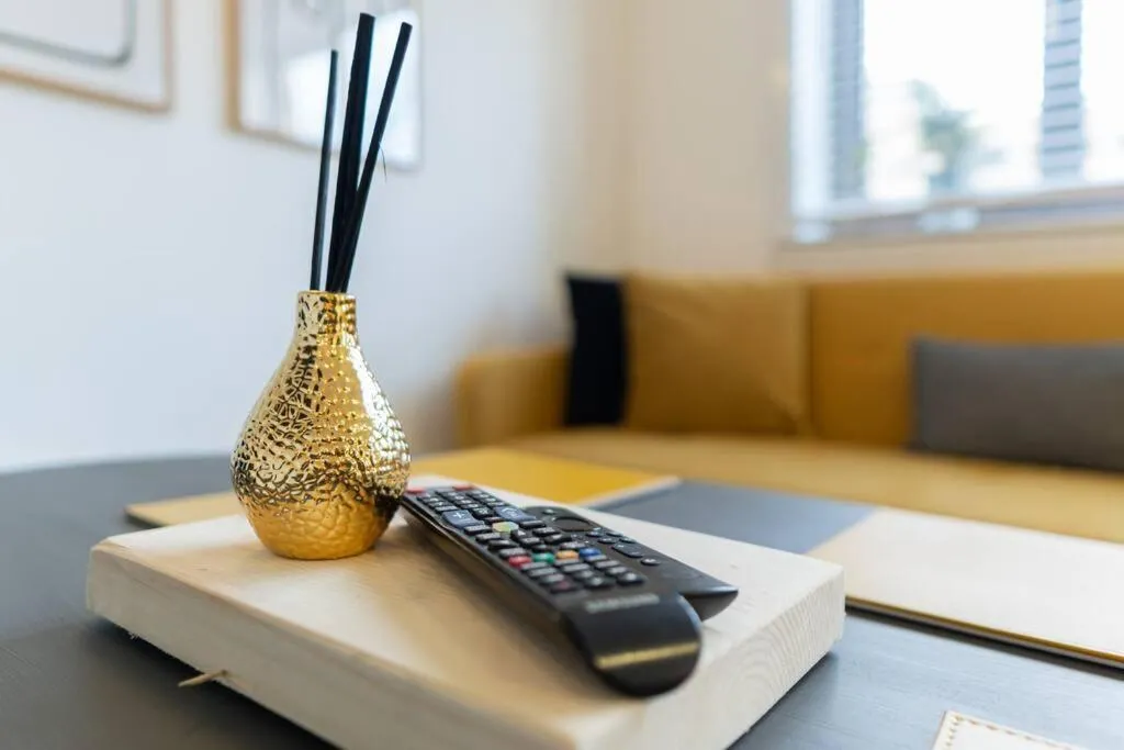 Image 6 of Stylish City Pad with Free Private Parking