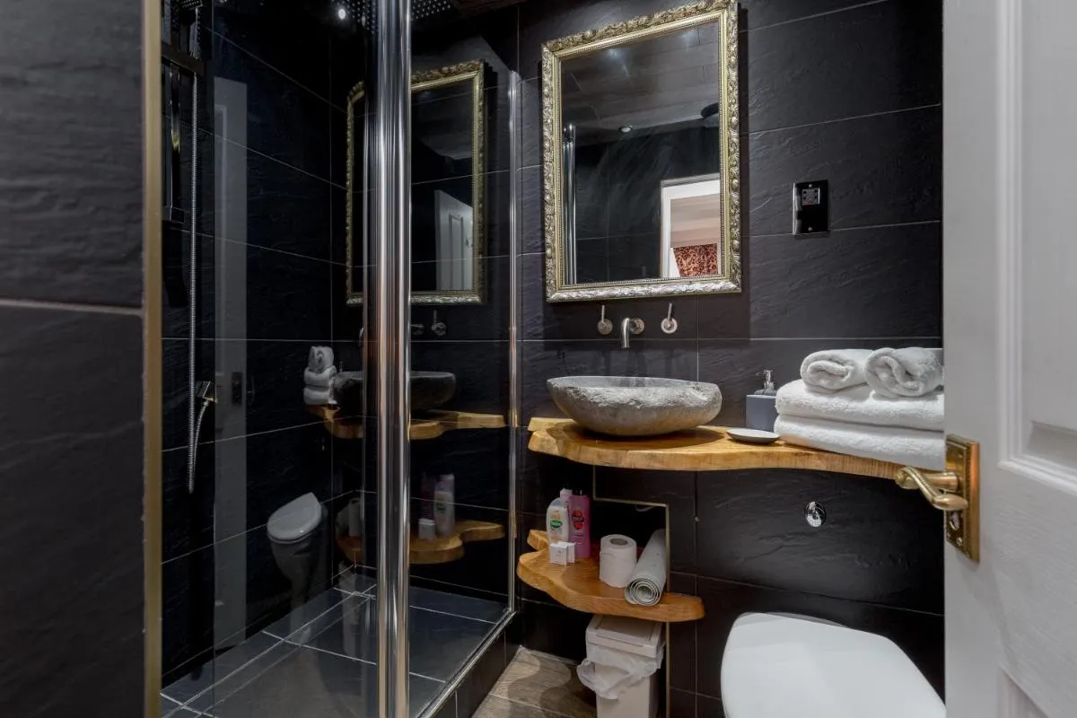 Image 6 of The Alamo Guest House