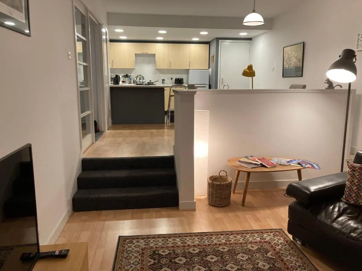 Image 4 of The Art Flat Glasgow