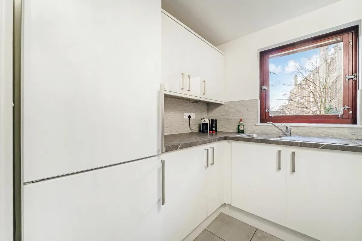 Image 4 of The Merchants Gem – 2Bed & Free Parking