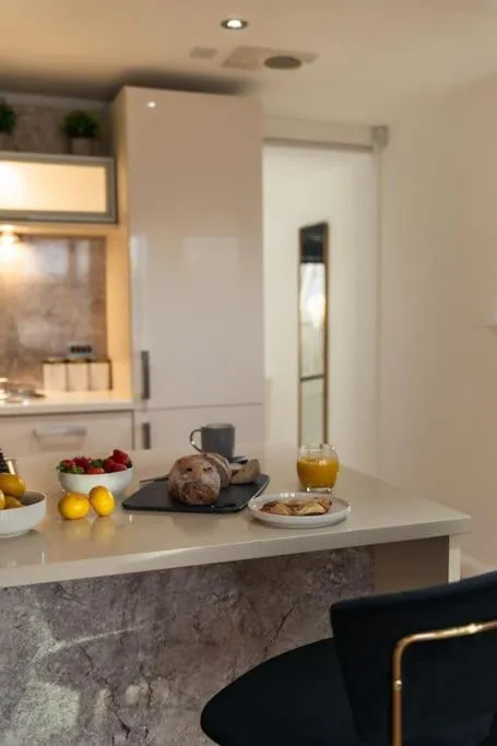 Image 3 of The Penthouse Suite – Luxury Like No Other