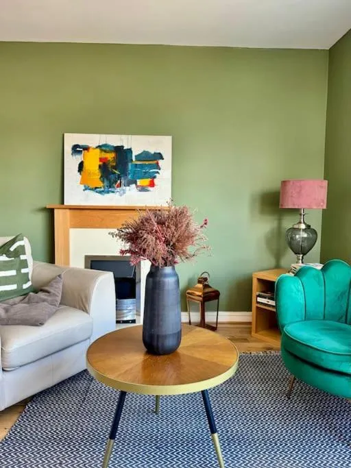 Image 2 of Two bedroom maisonette in the heart of the West End