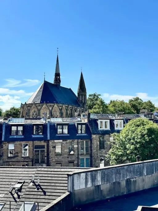 Image 6 of Two bedroom maisonette in the heart of the West End