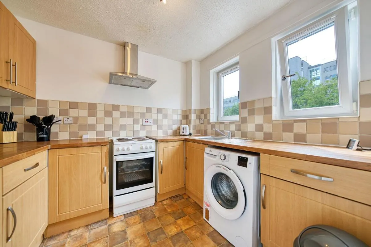 Image 6 of 2BR City Flat Walk to Buchanan Hydro with Parking