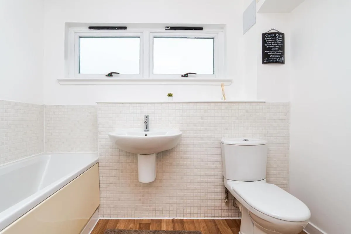 Image 2 of 2Bed Apartment-City Centre