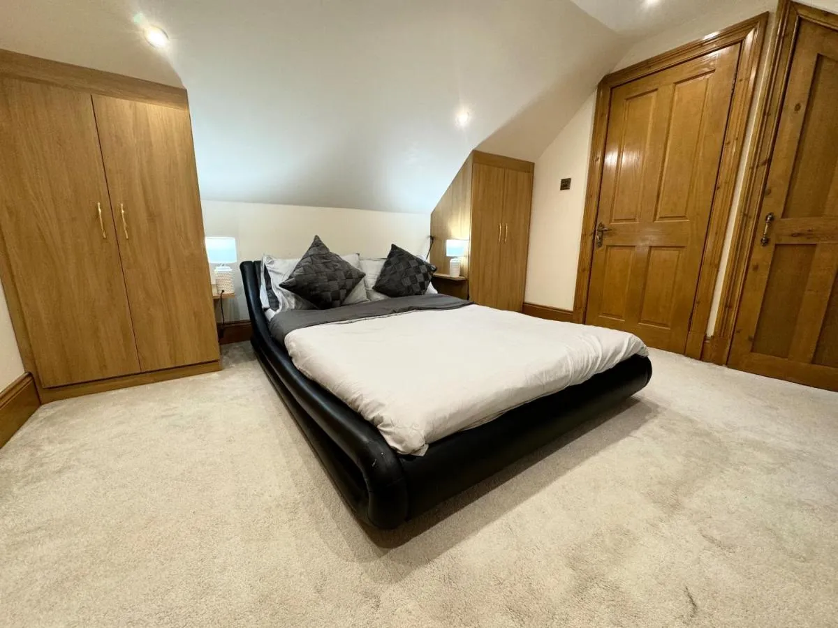 Image 5 of 2-Bed Cottage Sleeps 4 10 mins to Glasgow Centre