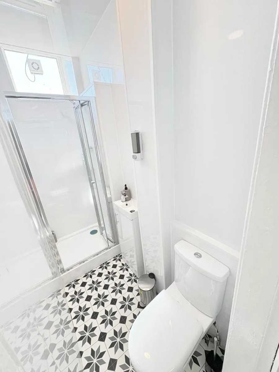 Image 6 of 2Bed Gla Green, Walk Dist City Centre