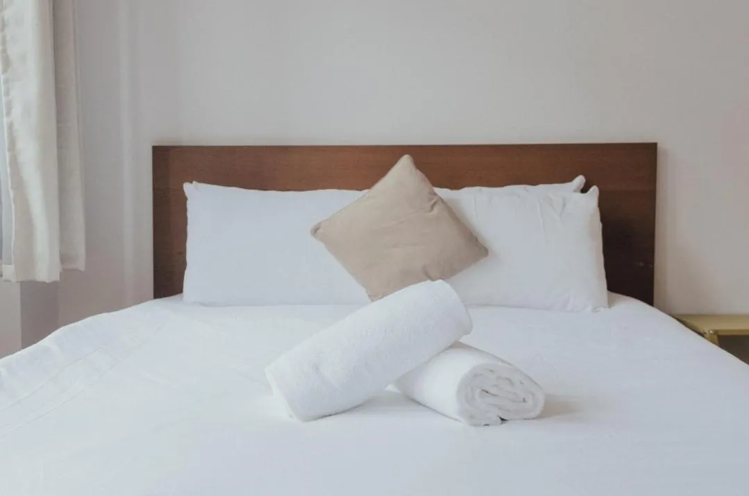 Image 1 of 2 bed Renfield st City Center