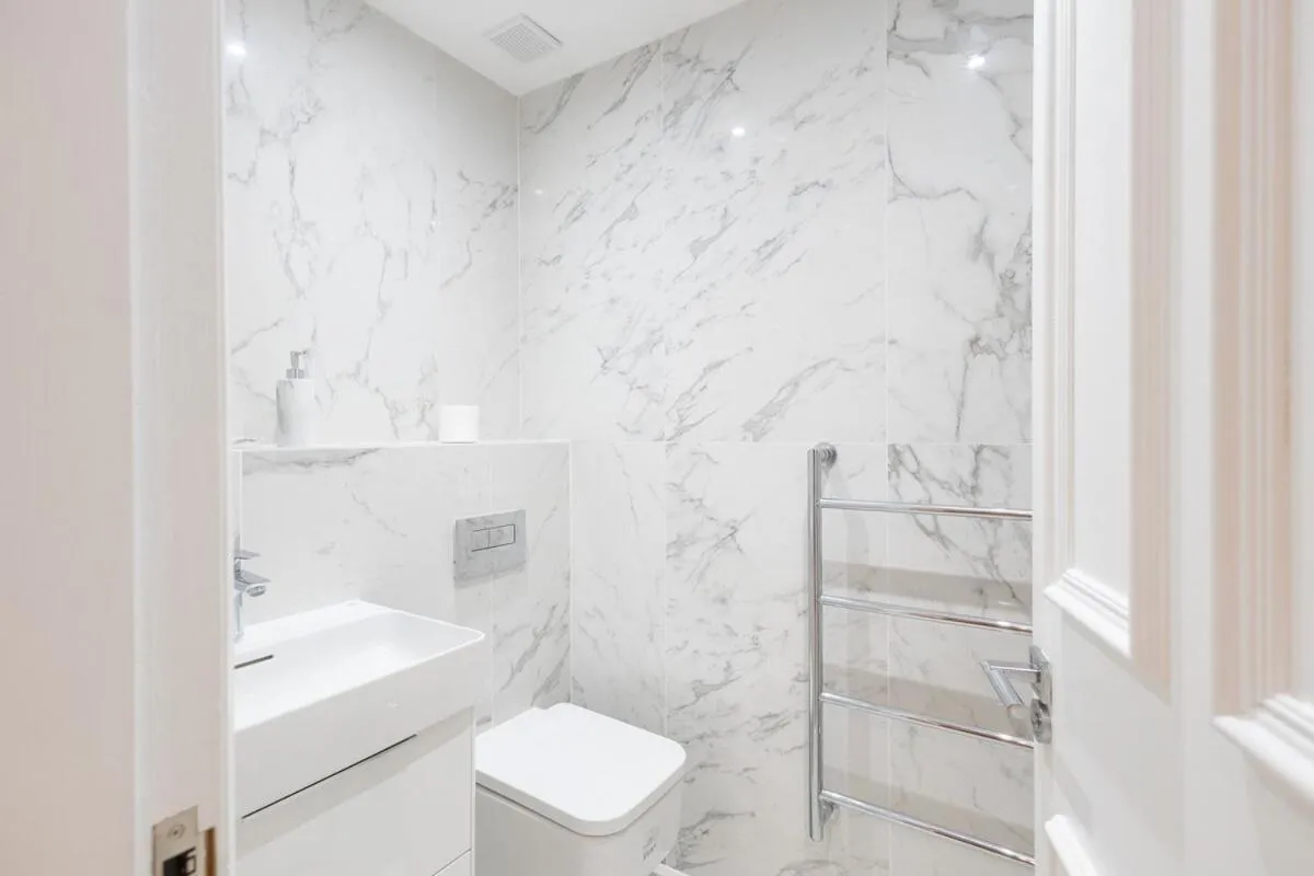 Image 2 of 3BR Gem West End Walk to Glasgow Uni Parking