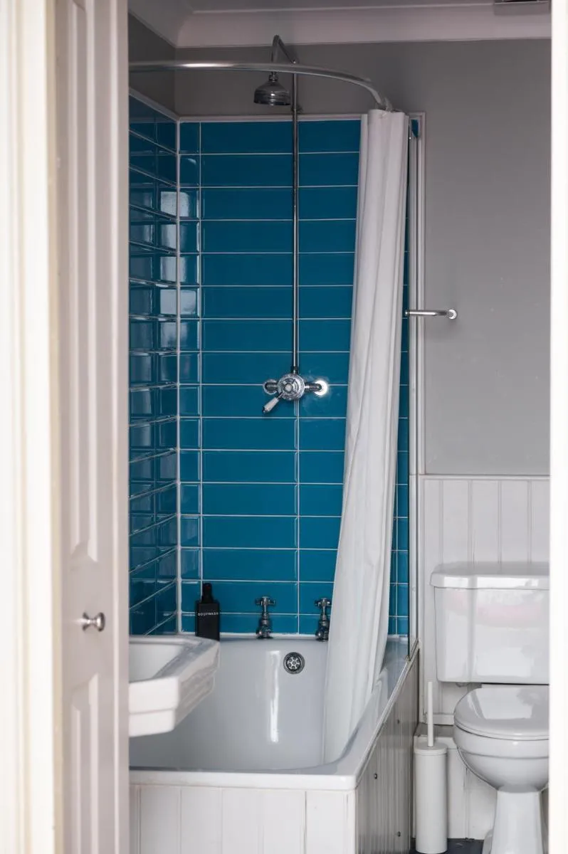 Image 5 of 7 Crown Gardens Glasgow