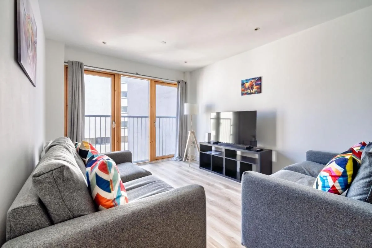 Image 4 of Argyle Street Apartments