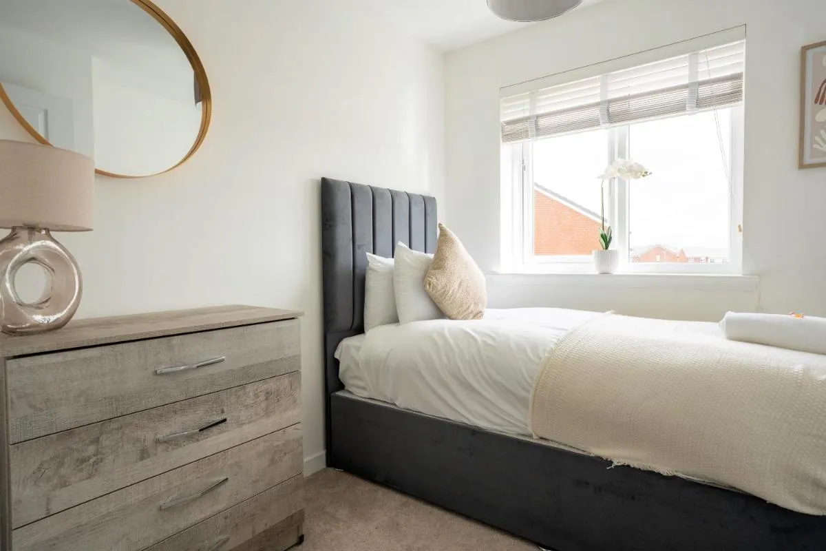 Image 5 of Bartonshill House