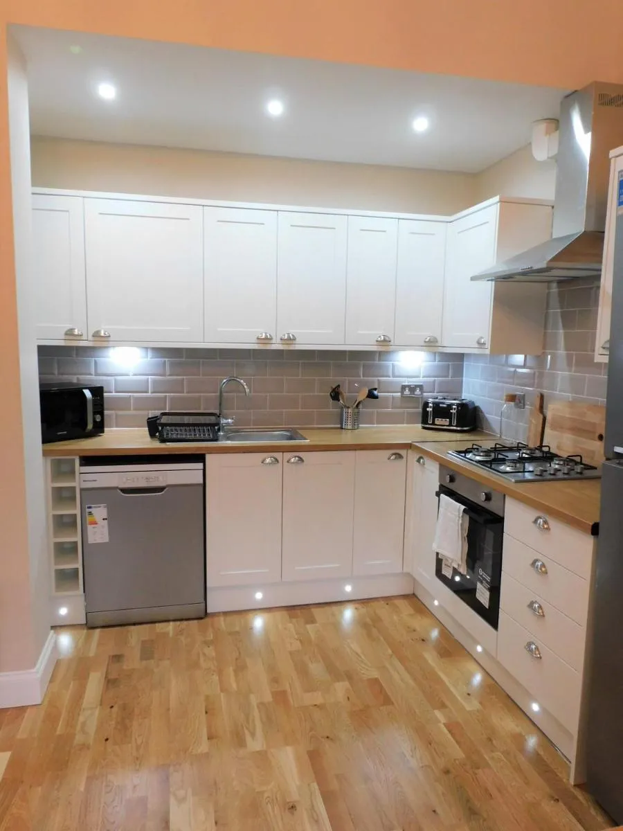 Image 5 of Beautiful 3 bed apt in the City Centre