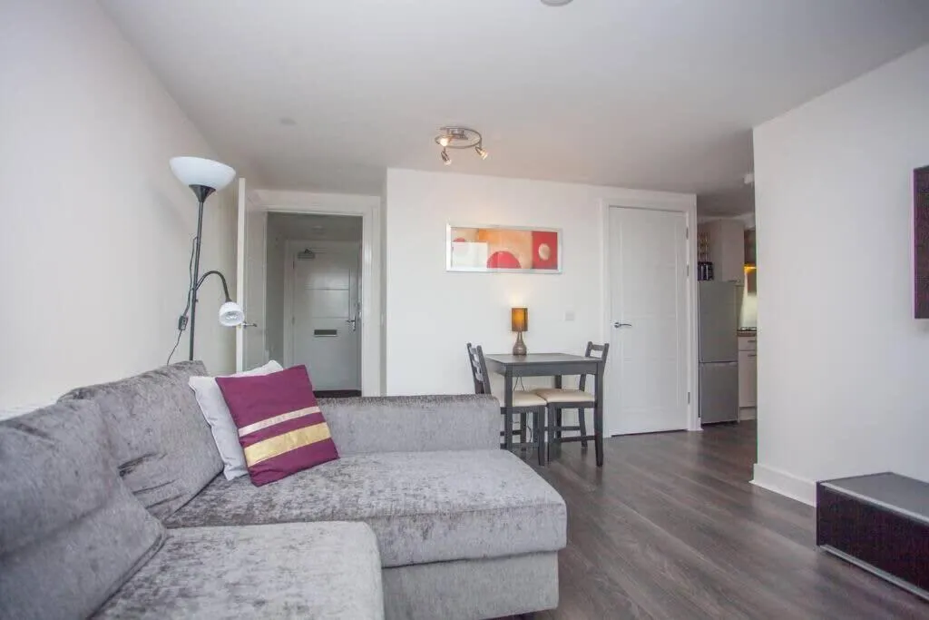 Image 3 of Beautiful Flat with Panoramic Views over the City