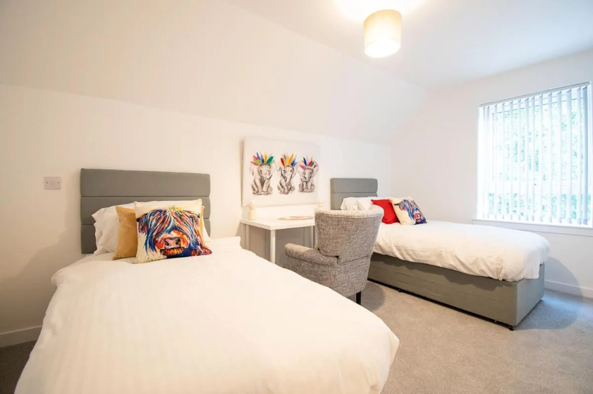 Image 1 of Beautiful Glasgow South Home – Pass the Keys