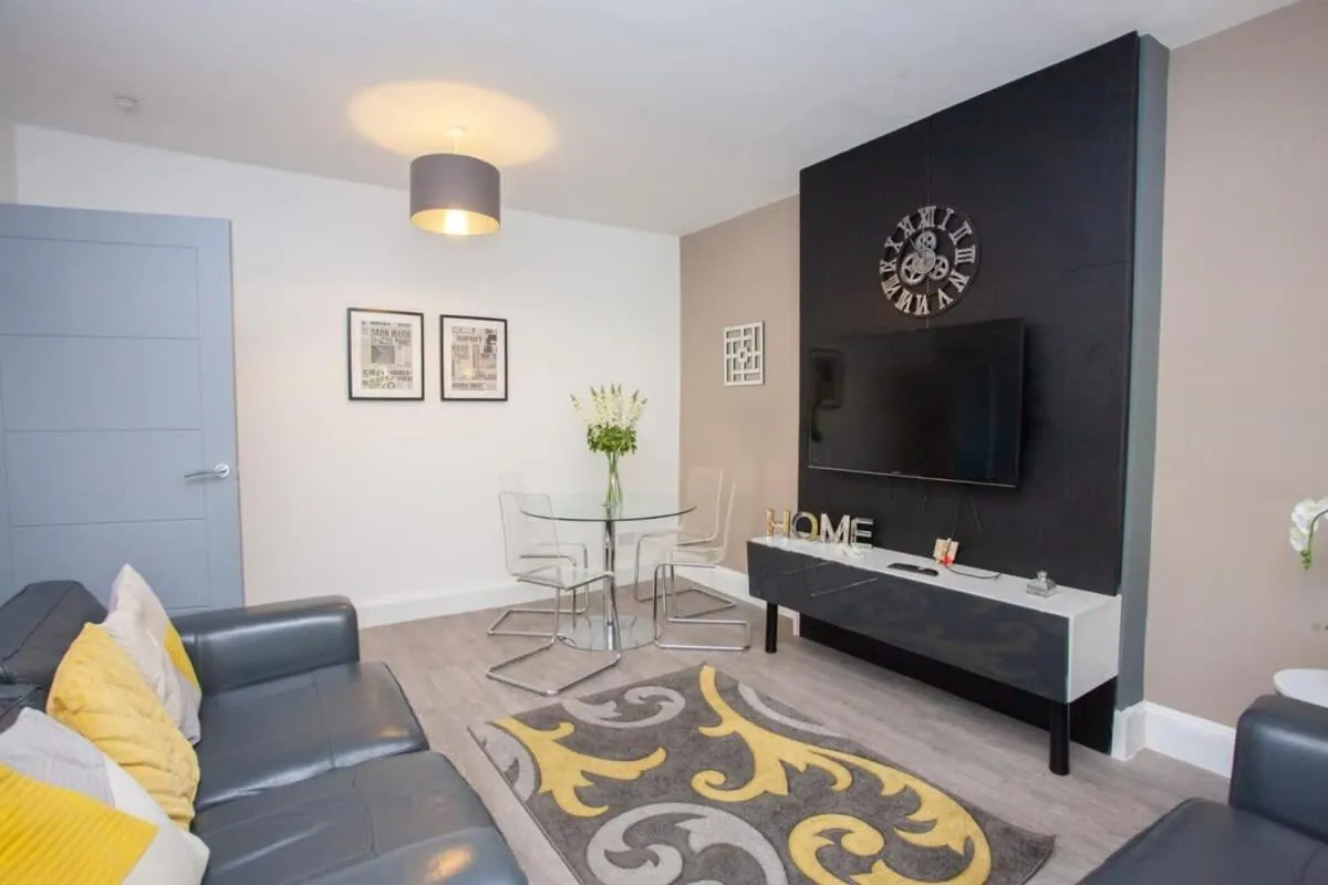 Image 4 of Beautifully Designed Pollok House