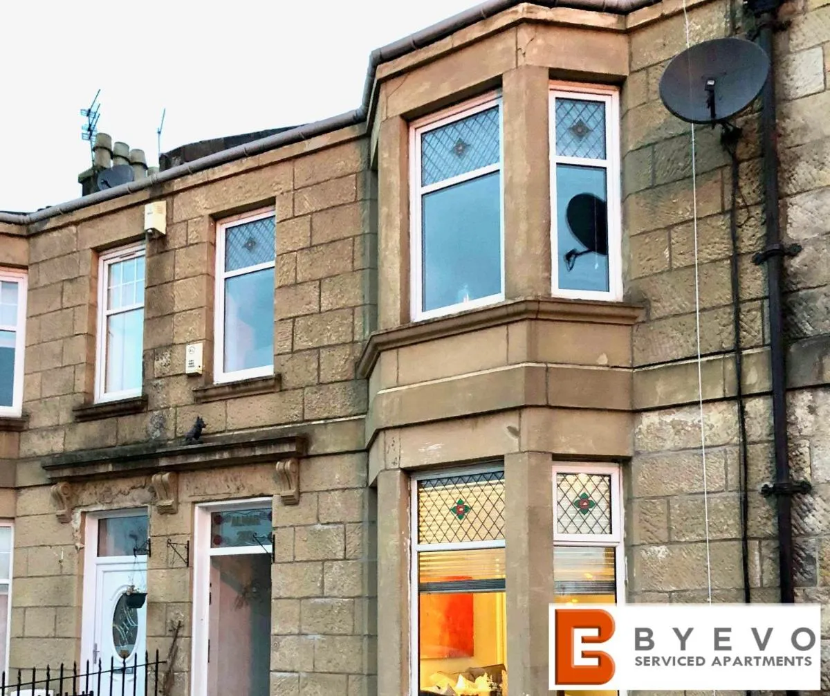 Image 5 of ByEvo Almar Villa – Close to City and Airport – Perfect for Contractors or large groups