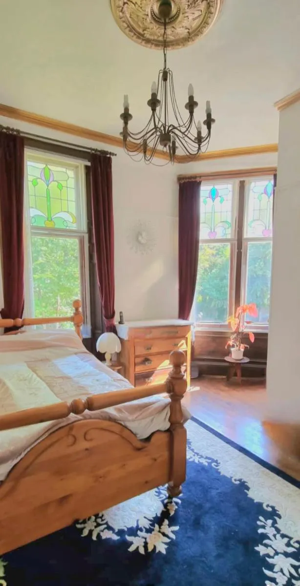 Image 4 of Central Glasgow House