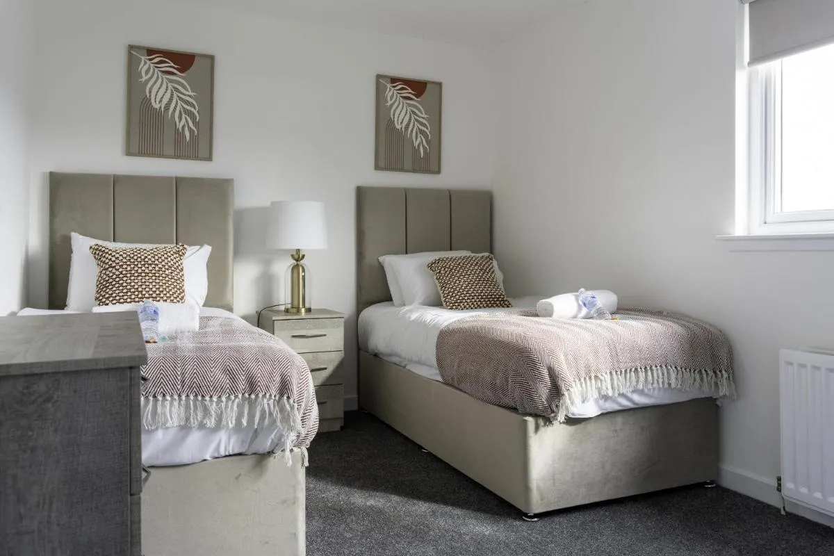 Image 5 of Charlotte Apartment