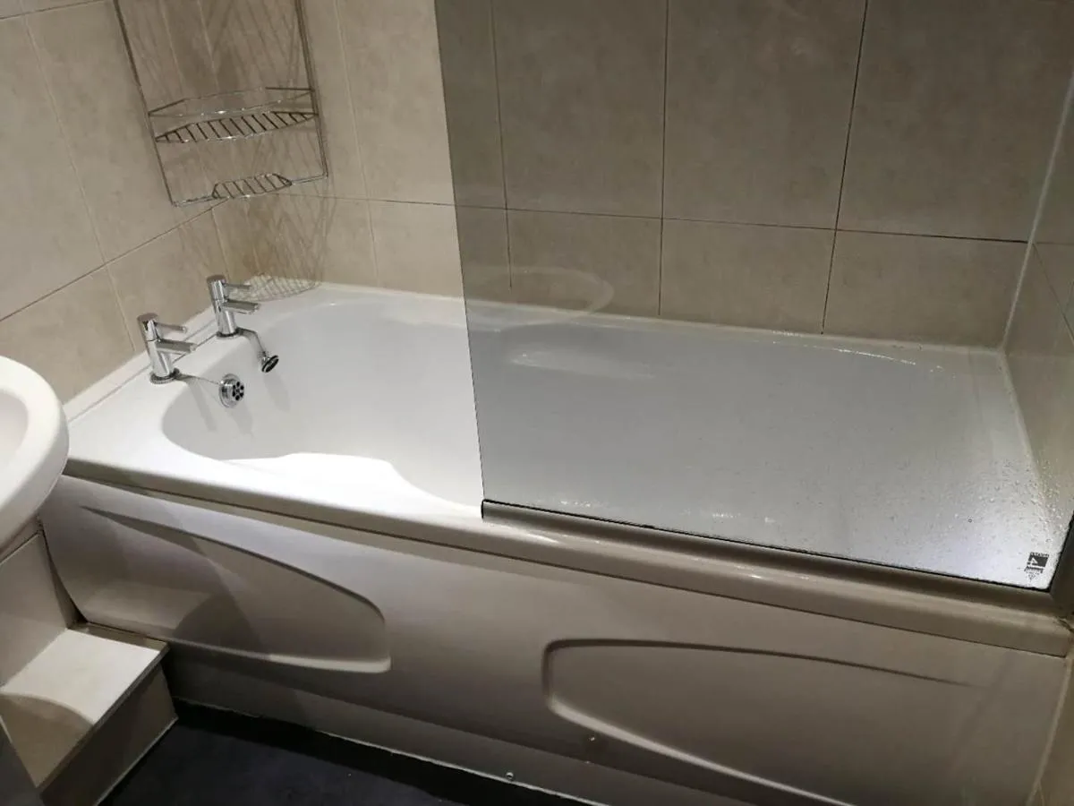 Image 6 of City Centre Room