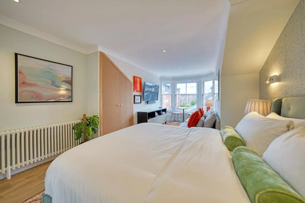 Image of City Oasis Craigpark Residence